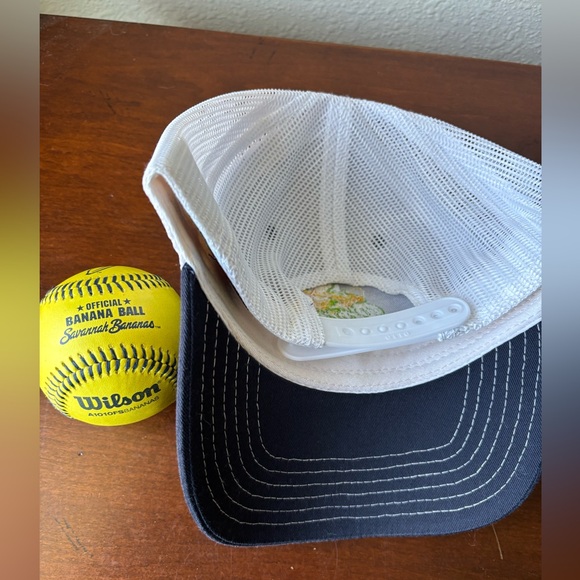 Banana Ball yellow baseball and SnapBack cap - Picture 2 of 4